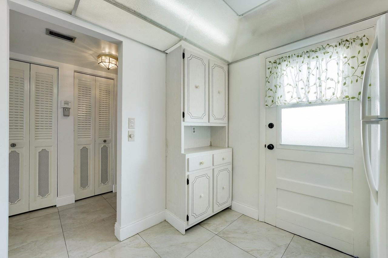 6161 Nw 2nd Ave #520 - Photo 5 of 27