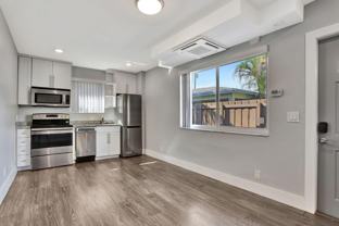 1986 Ne 5th St #4 - Photo 1 of 1