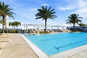 featured image of 220 Lake Shore Dr #1021