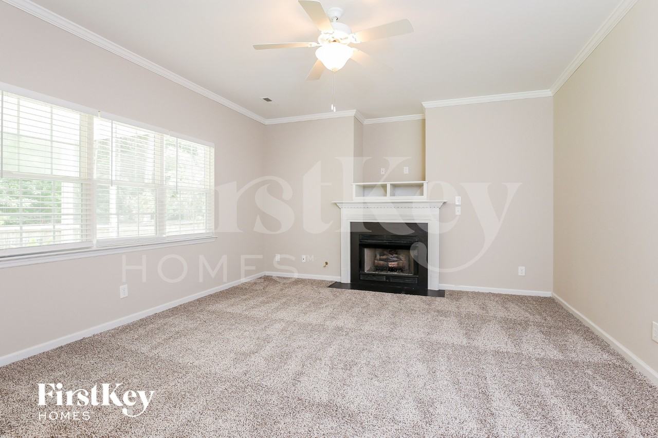 128 Harvest Moon Rd - Photo 3 of 15