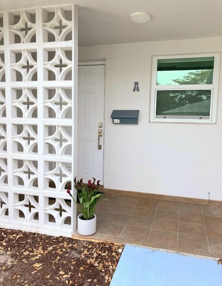 1155 S Drive Cir #A - Photo 2 of 21