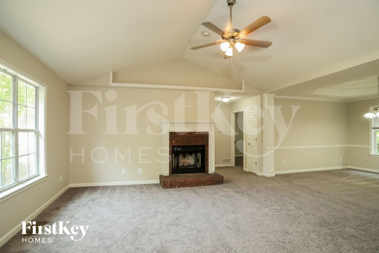 703 Hearthstone Xing - Photo 2 of 15