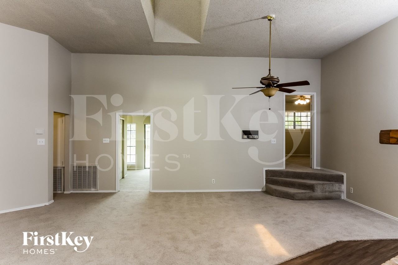 303 Mountain Echo - Photo 2 of 15