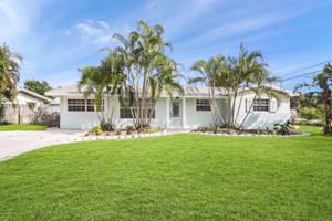 featured image of 19185 Se Homewood Ave