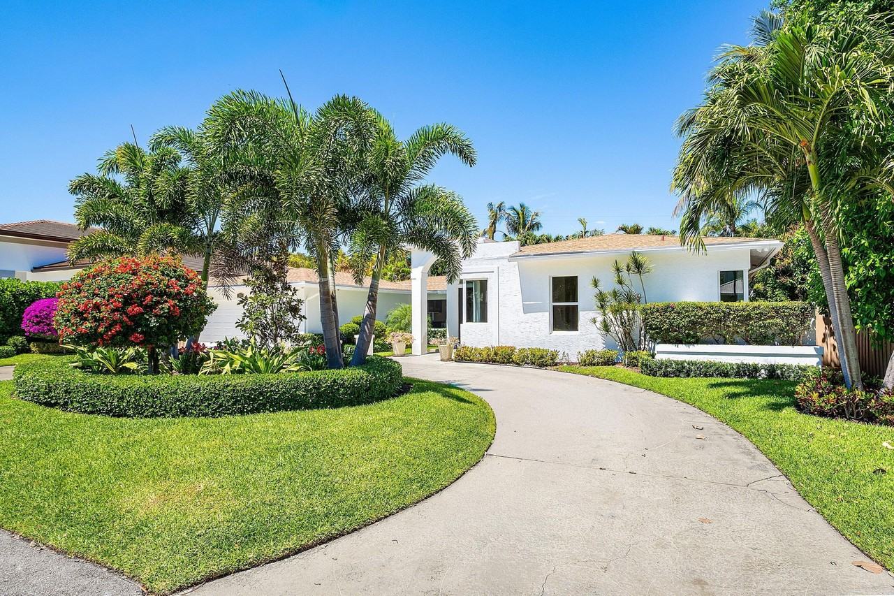 735 Ne 6th St - Photo 4 of 43