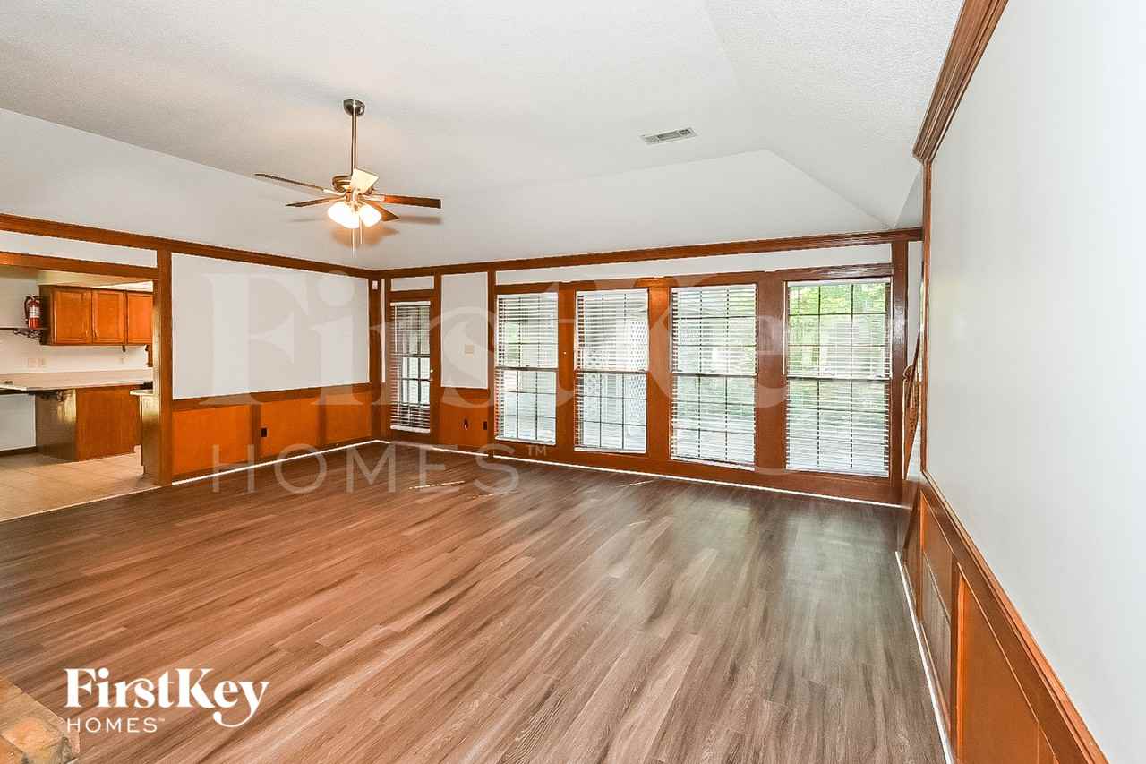 3004 Cane Creek Dr - Photo 4 of 15