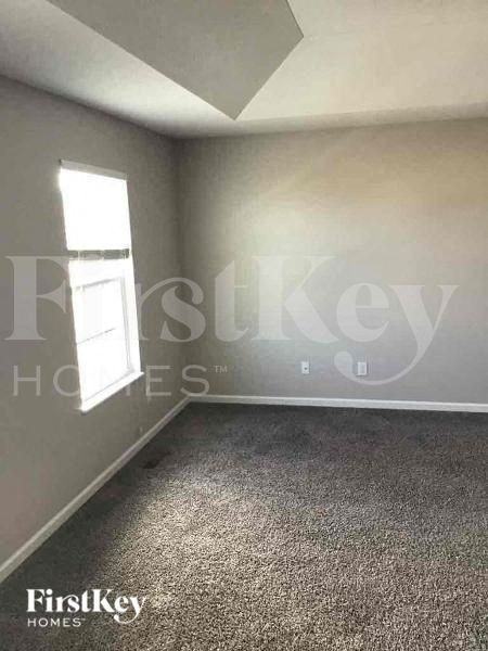 1727 Declaration Dr - Photo 7 of 13