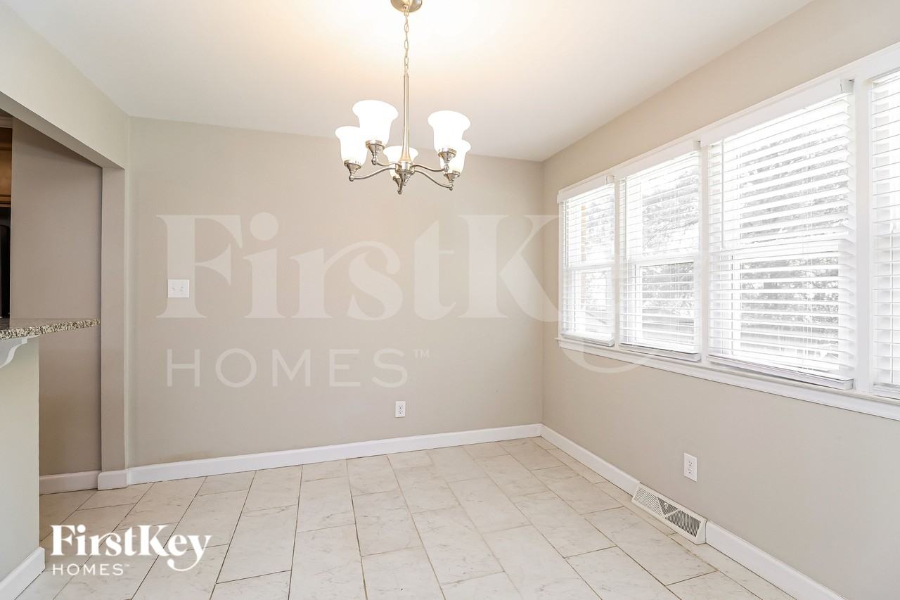 184 Fremont Loop - Photo 6 of 19