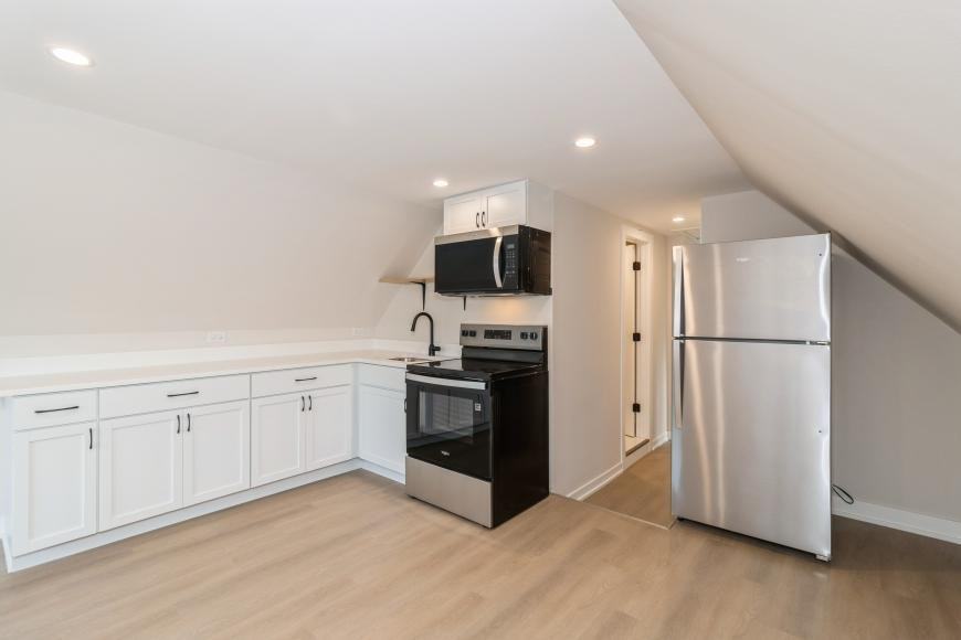 5002 W Gunnison St - Photo 3 of 10