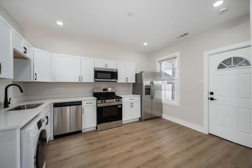 2228 N Major Ave - Photo 3 of 10