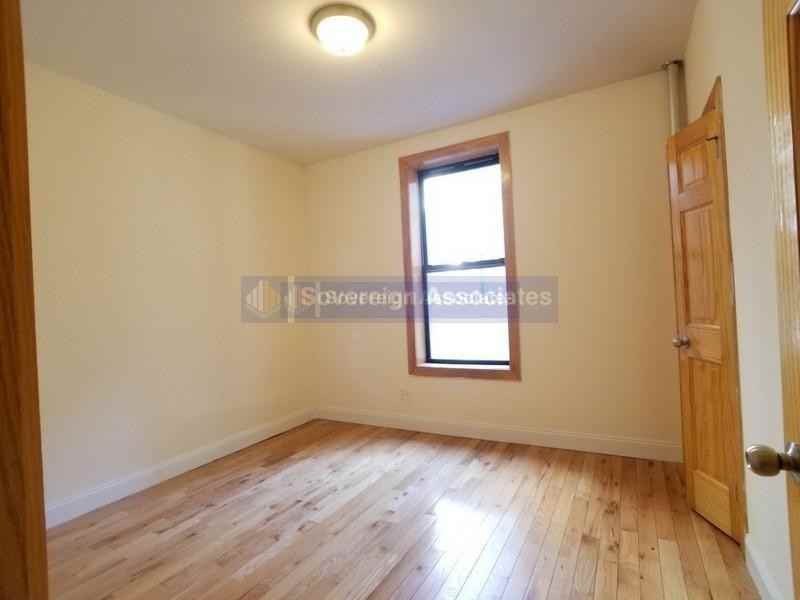 255 Fort Washington Ave - Photo 7 of 9