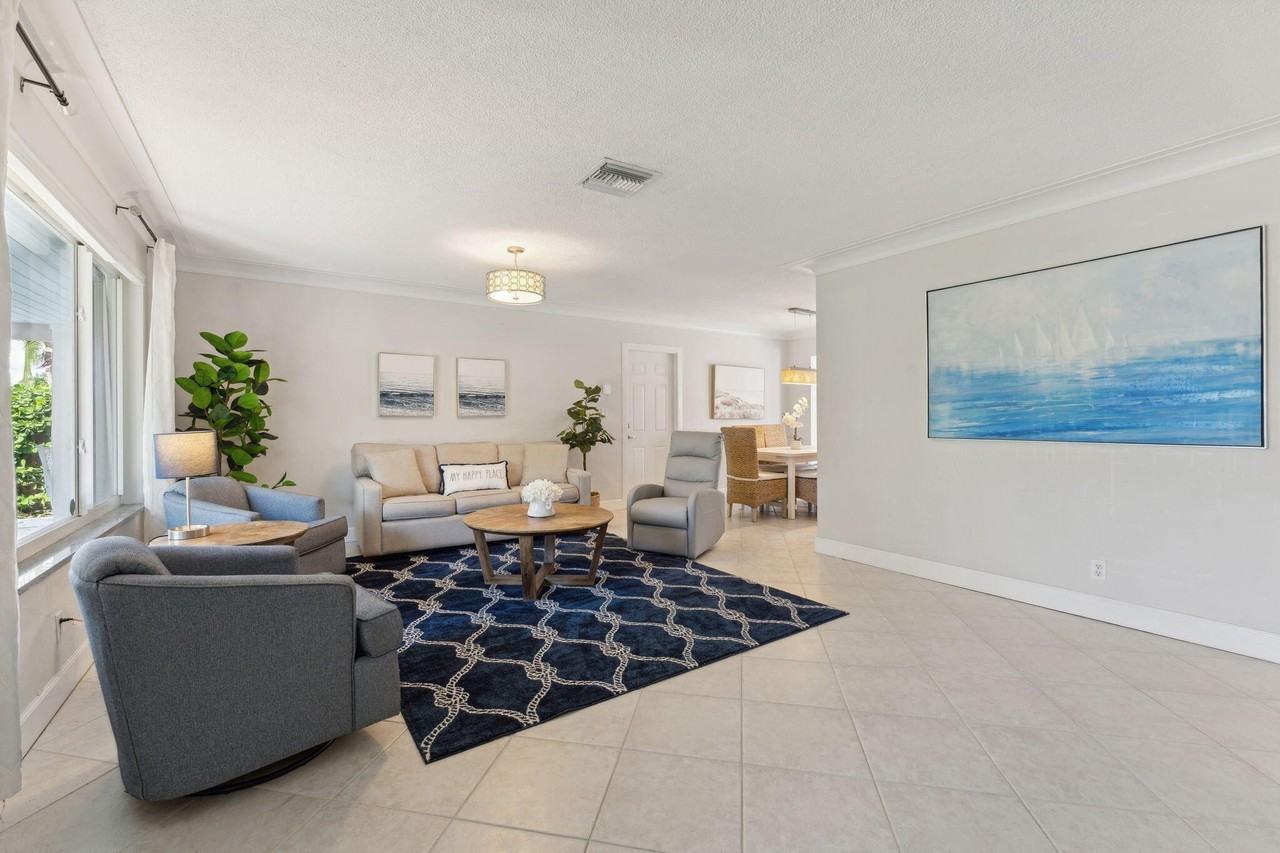 2691 Ne 18th St - Photo 2 of 34