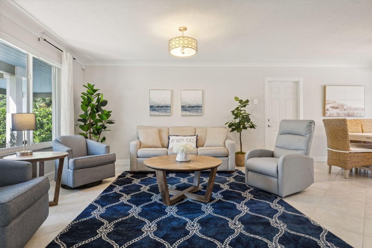 2691 Ne 18th St - Photo 4 of 34