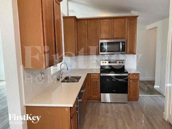 314 Marisco Way - Photo 4 of 11