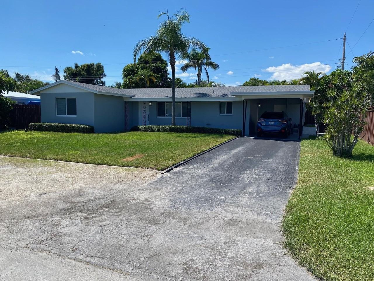 2751 Ne 26th Ter - Photo 2 of 17