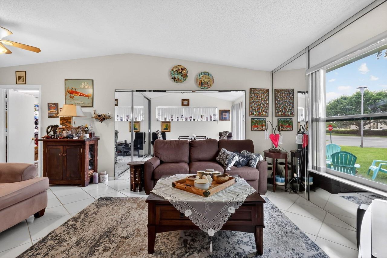 5299 Copperleaf Cir - Photo 6 of 27