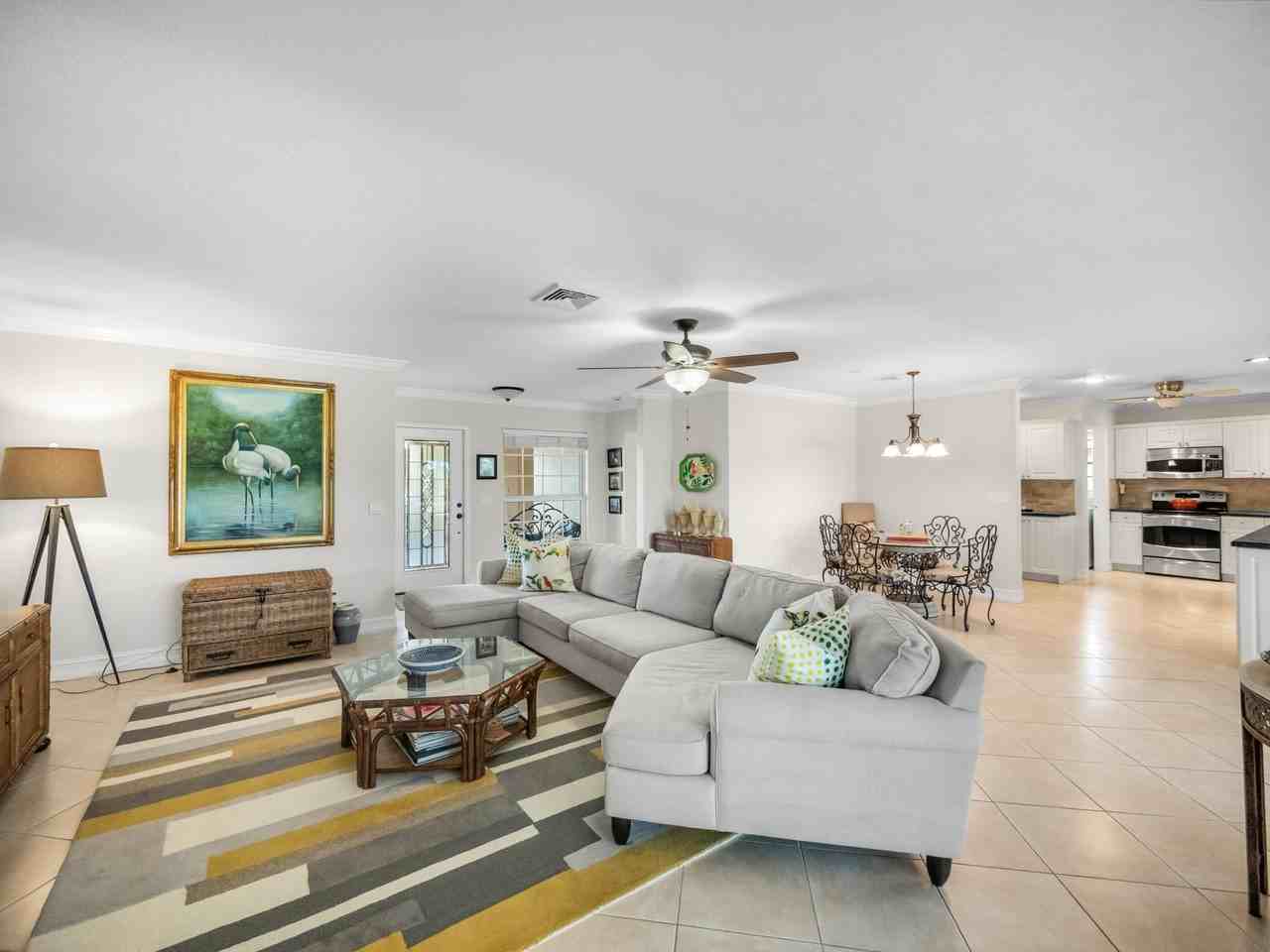 133 Clubhouse Blvd - Photo 3 of 15