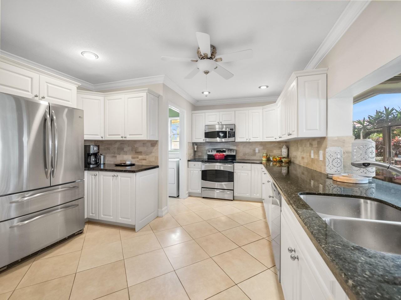 133 Clubhouse Blvd - Photo 5 of 15