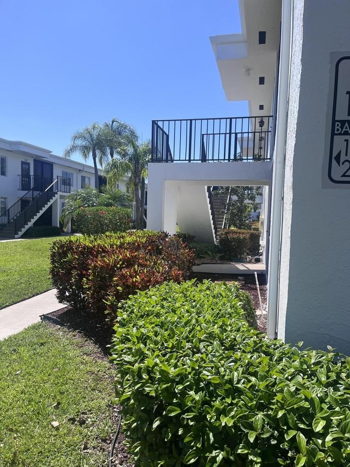 14887 Bal Moral Ln #204 - Photo 6 of 25