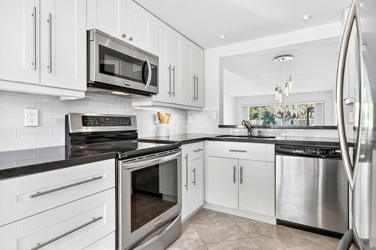 5021 Oak Hill Ln #115