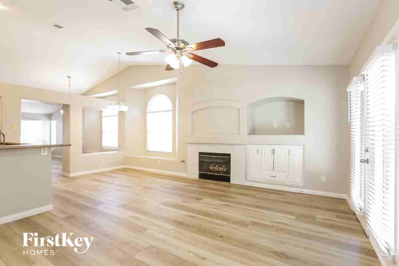 9809 Double Rock Dr - Photo 3 of 15