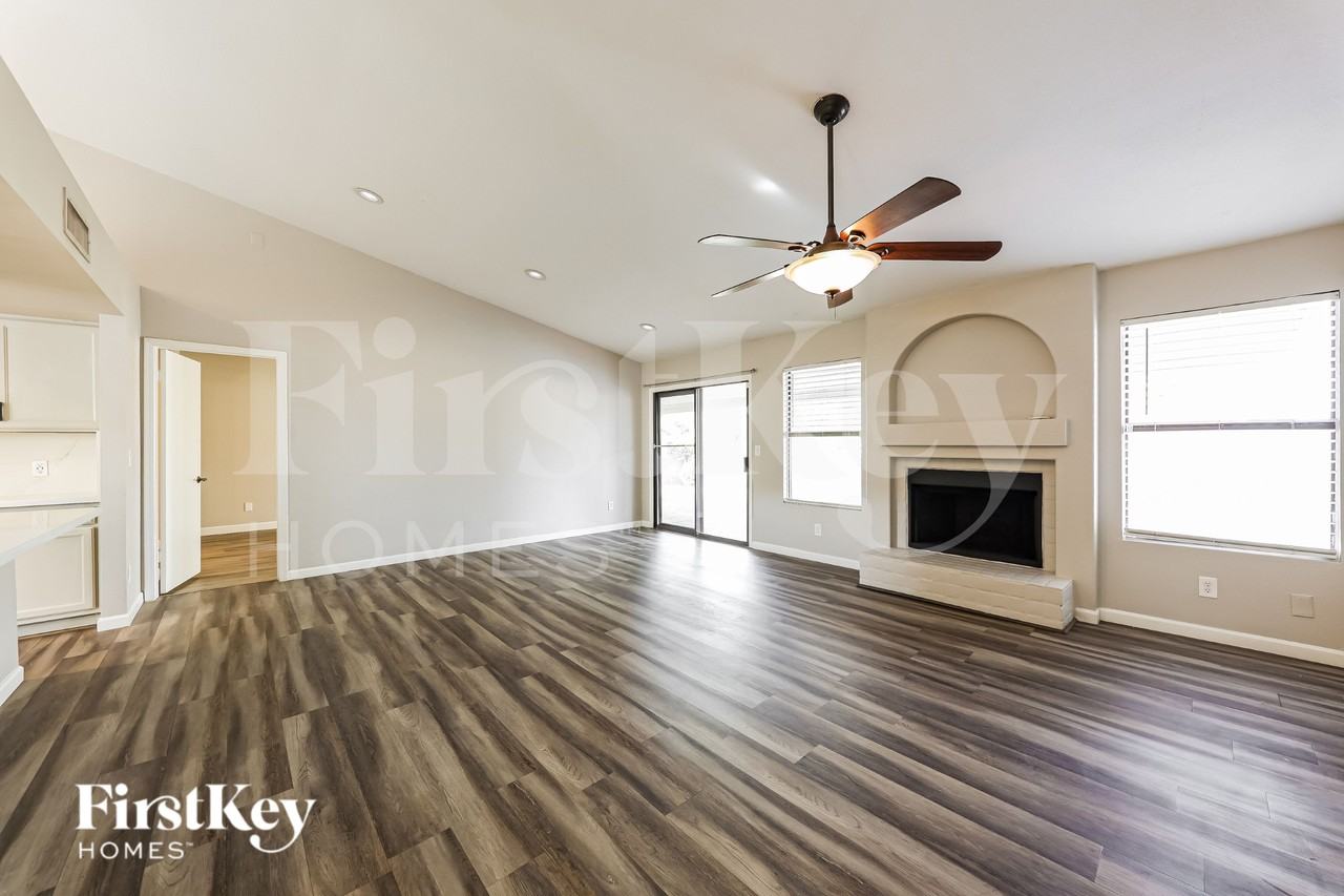 19626 N 14th Pl - Photo 2 of 19