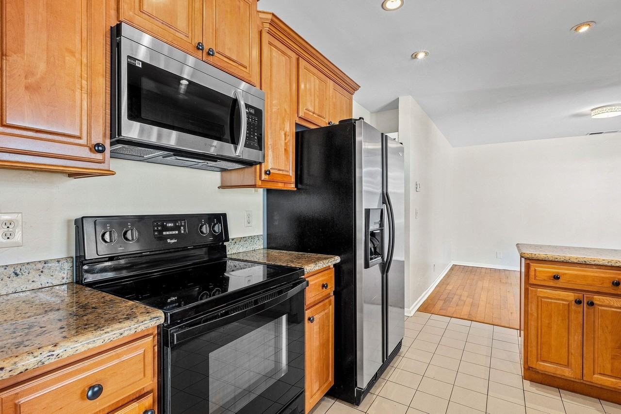 931 Nw 9th Ct - Photo 6 of 30