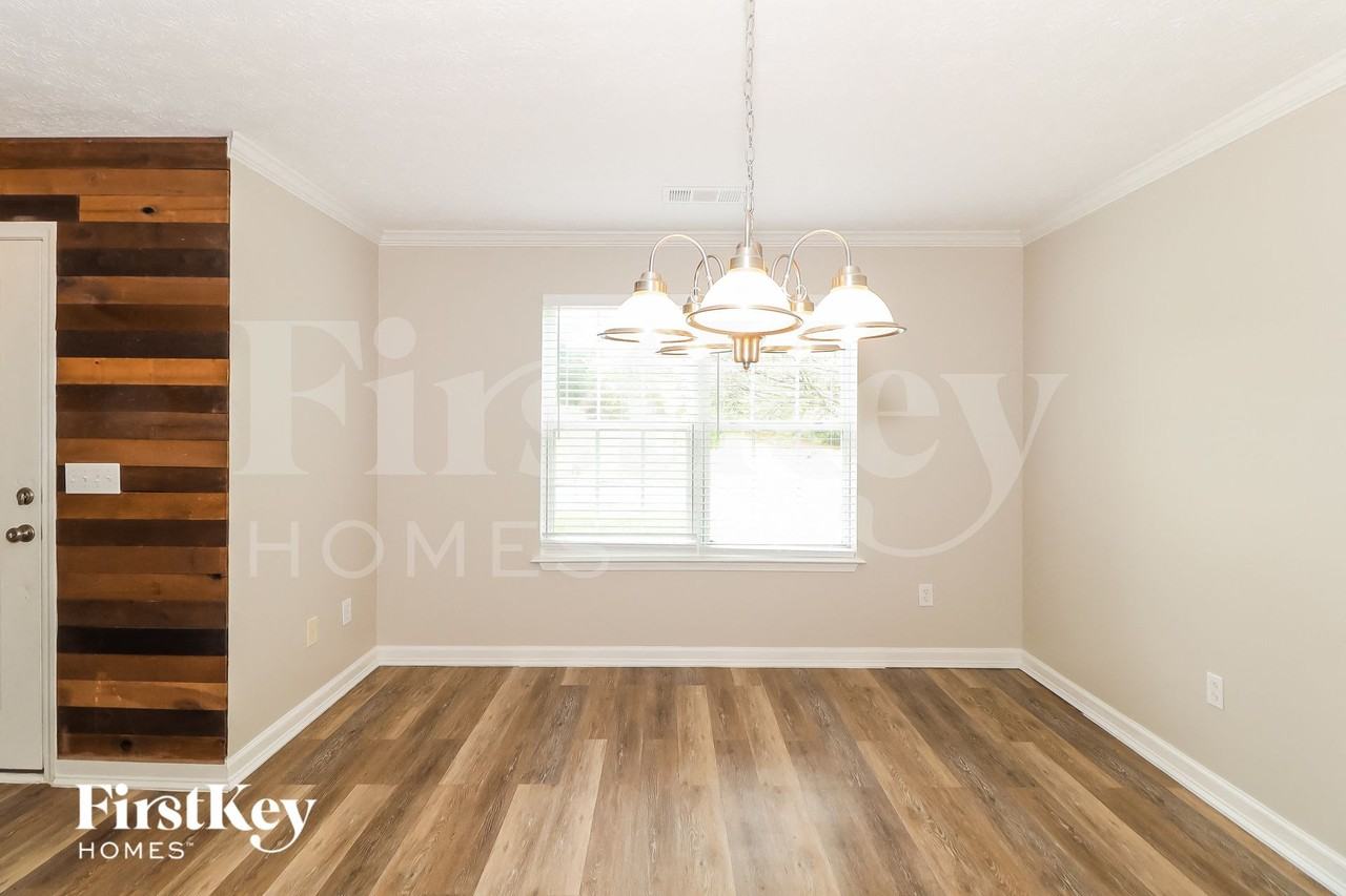 8335 River Hill Commons Dr - Photo 4 of 15