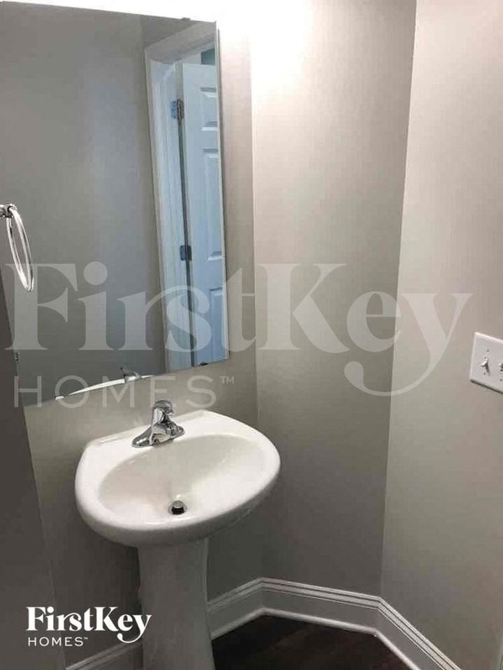 4908 Wilcrest Ct - Photo 6 of 29