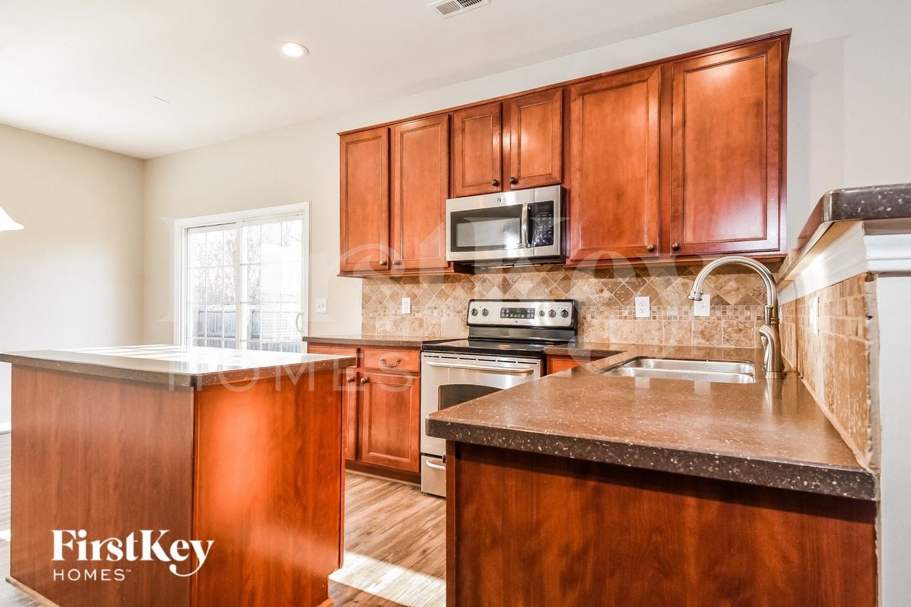 6465 Flintlock Ct - Photo 5 of 15