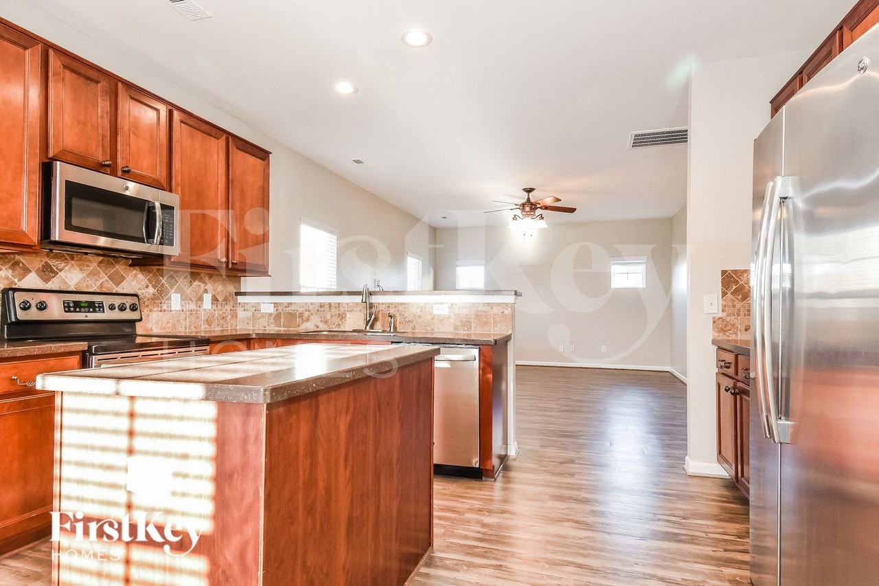 6465 Flintlock Ct - Photo 6 of 15