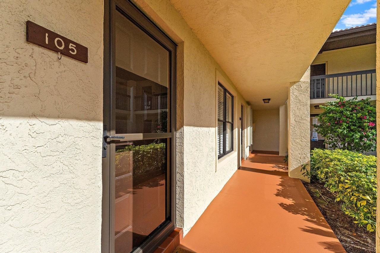 671 Sw South River Dr #105 - Photo 3 of 50