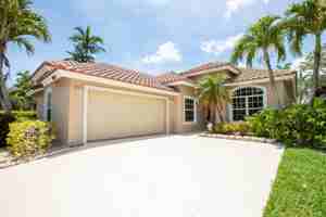 featured image of 10821 La Salinas Cir