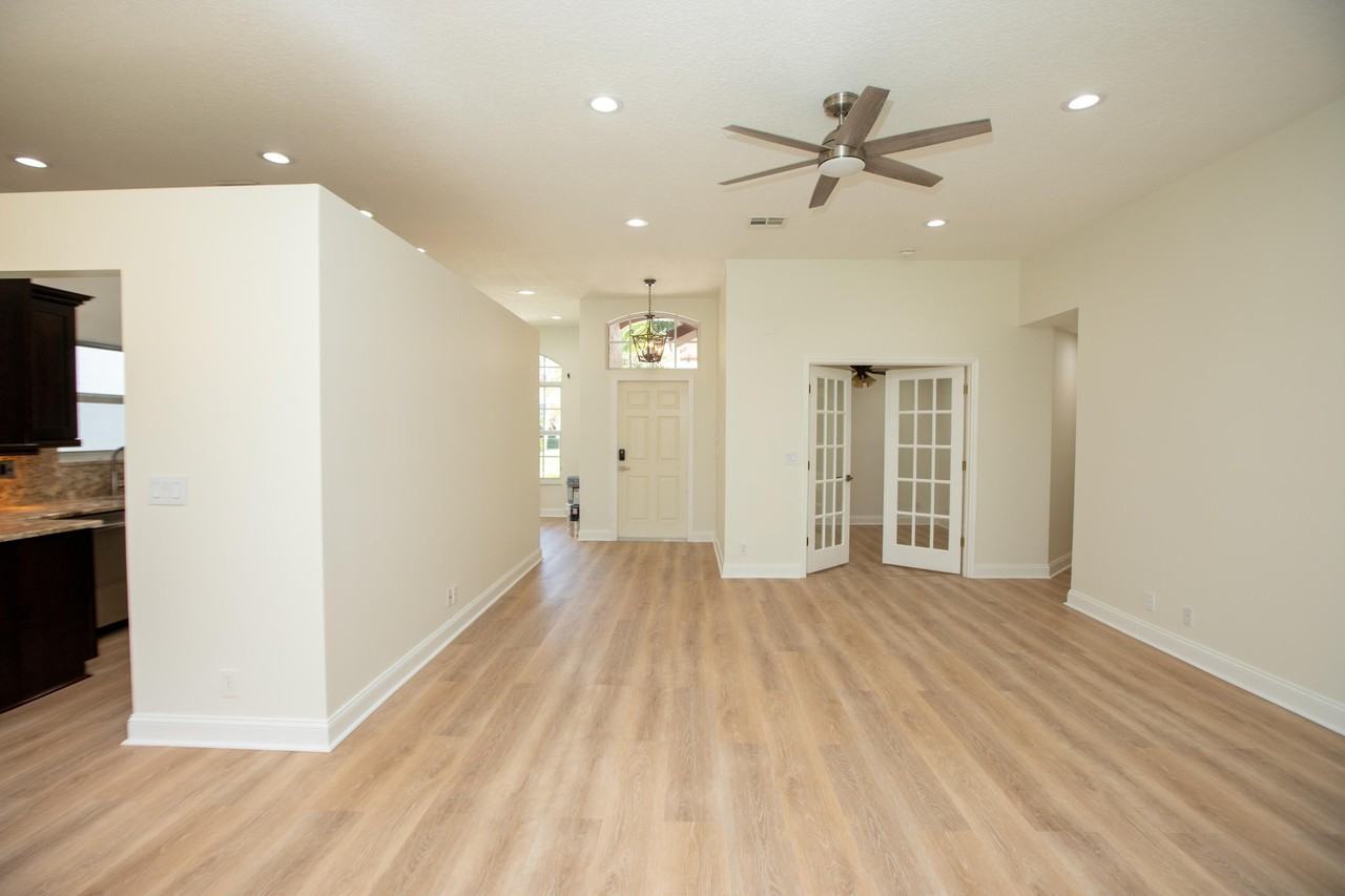 10821 La Salinas Cir - Photo 3 of 50