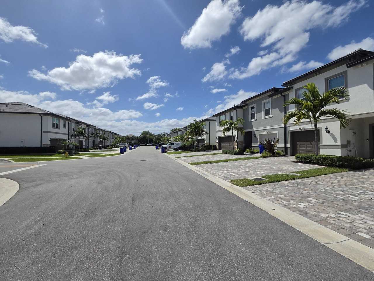 3213 Watercress Dr - Photo 3 of 21