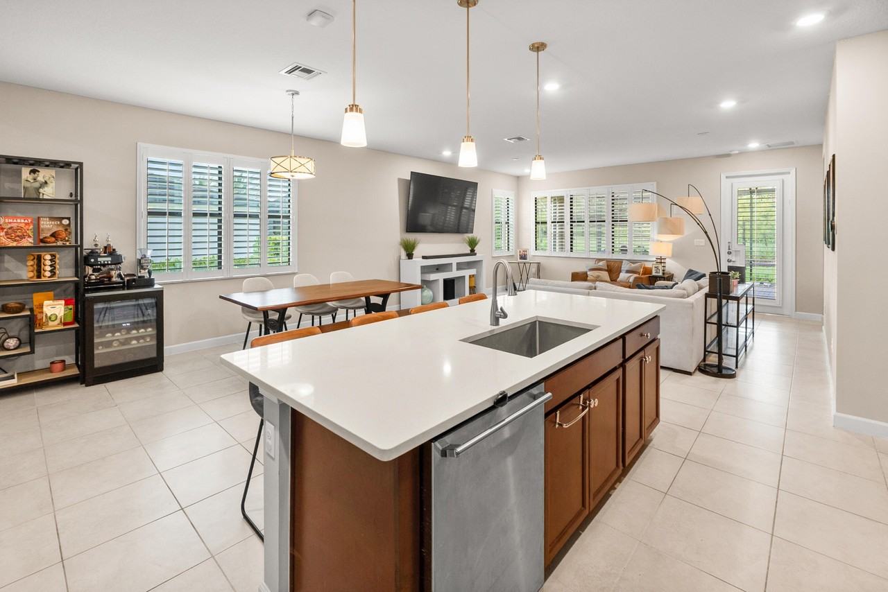 3263 Dunning Dr - Photo 5 of 24