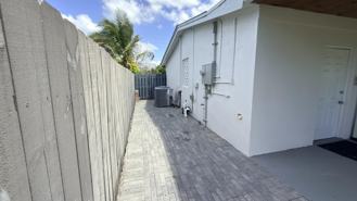 620 Ne 24th St - Photo 1 of 1