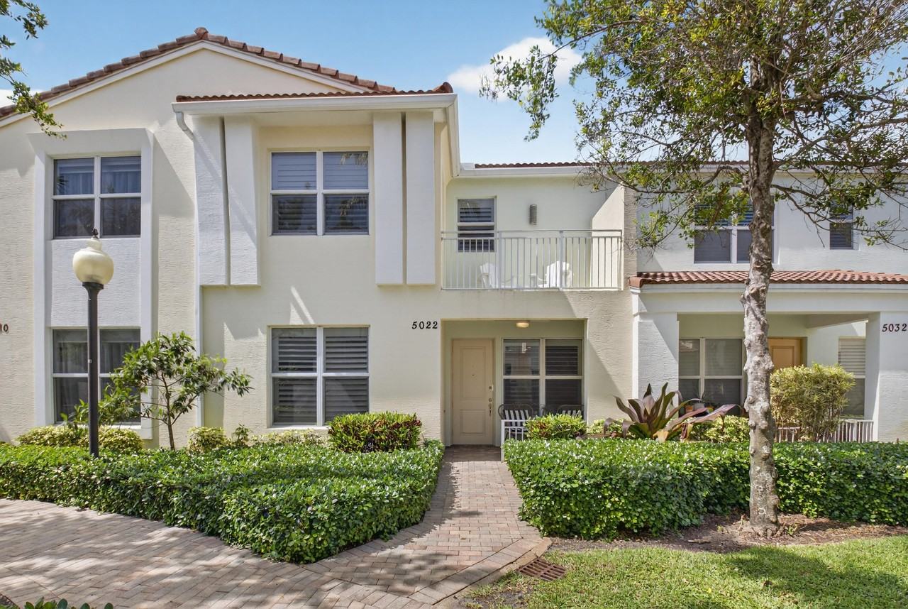 5022 Nw 16th Way - Photo 2 of 50