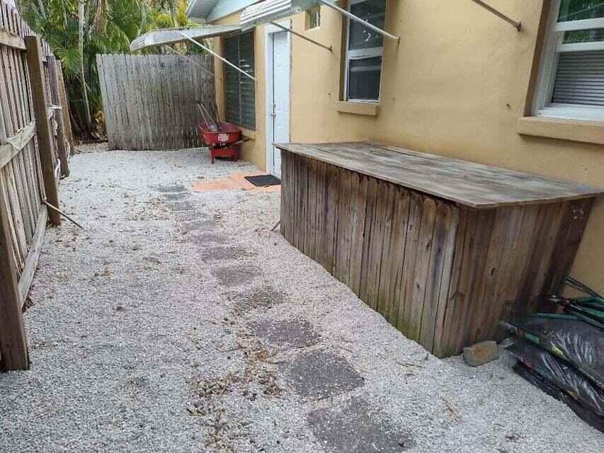 1951 Kathy Ln #B - Photo 3 of 10