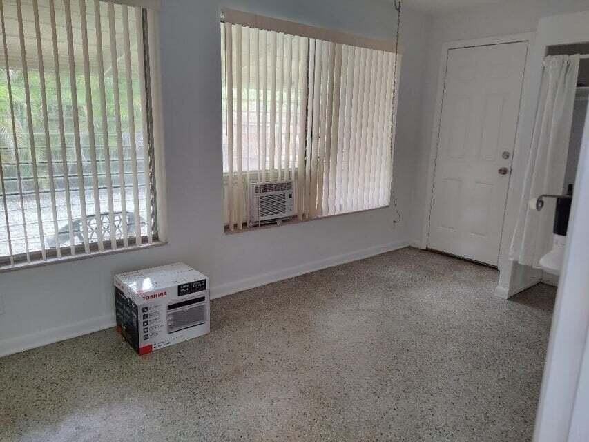 1951 Kathy Ln #B - Photo 5 of 10