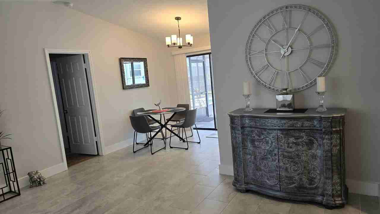 670 Nobles St - Photo 2 of 30