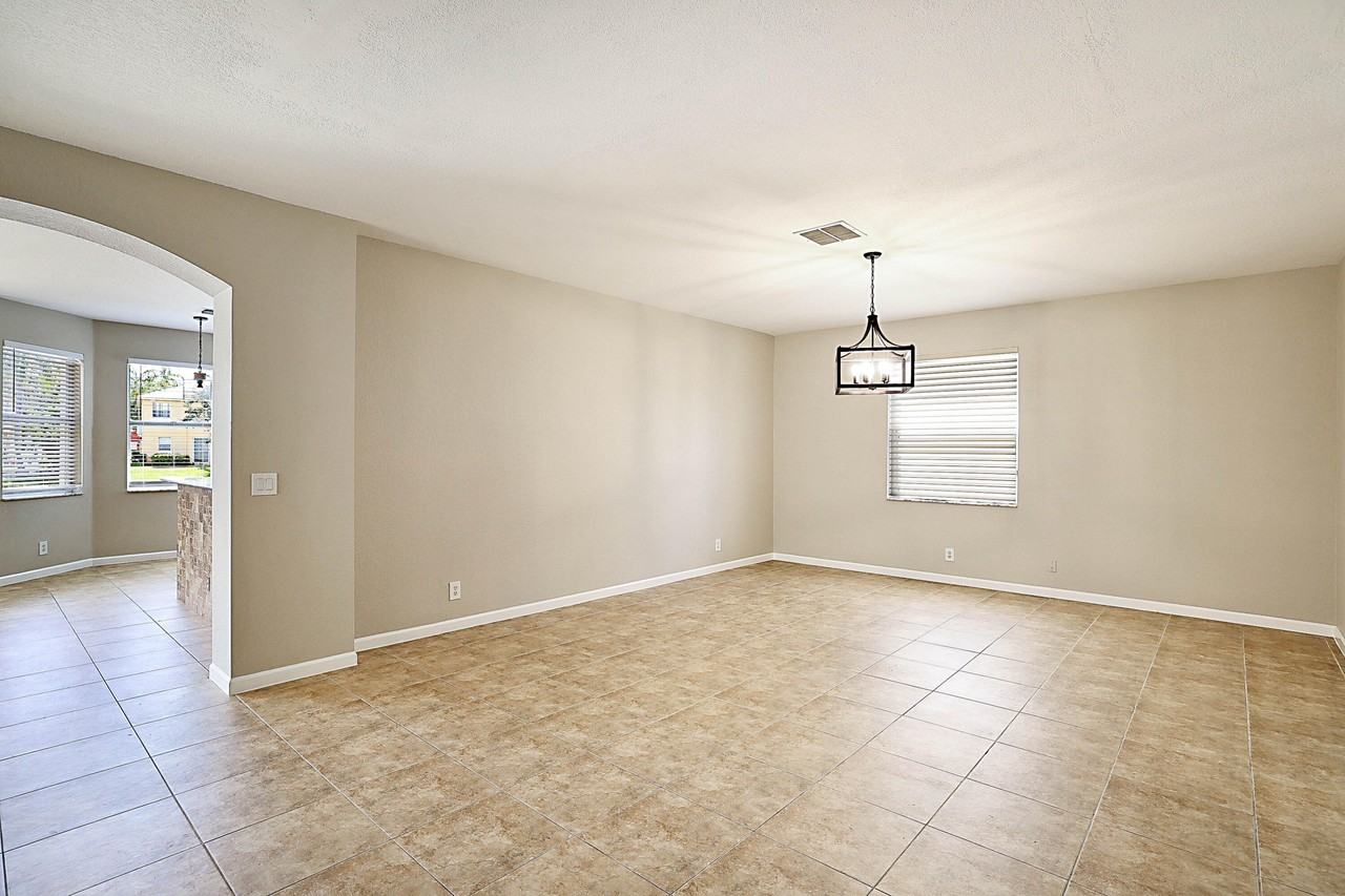 122 Kensington Way - Photo 5 of 41