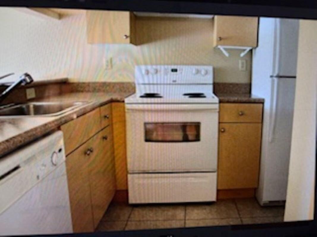 1007 Lake Terry Dr #A - Photo 4 of 6