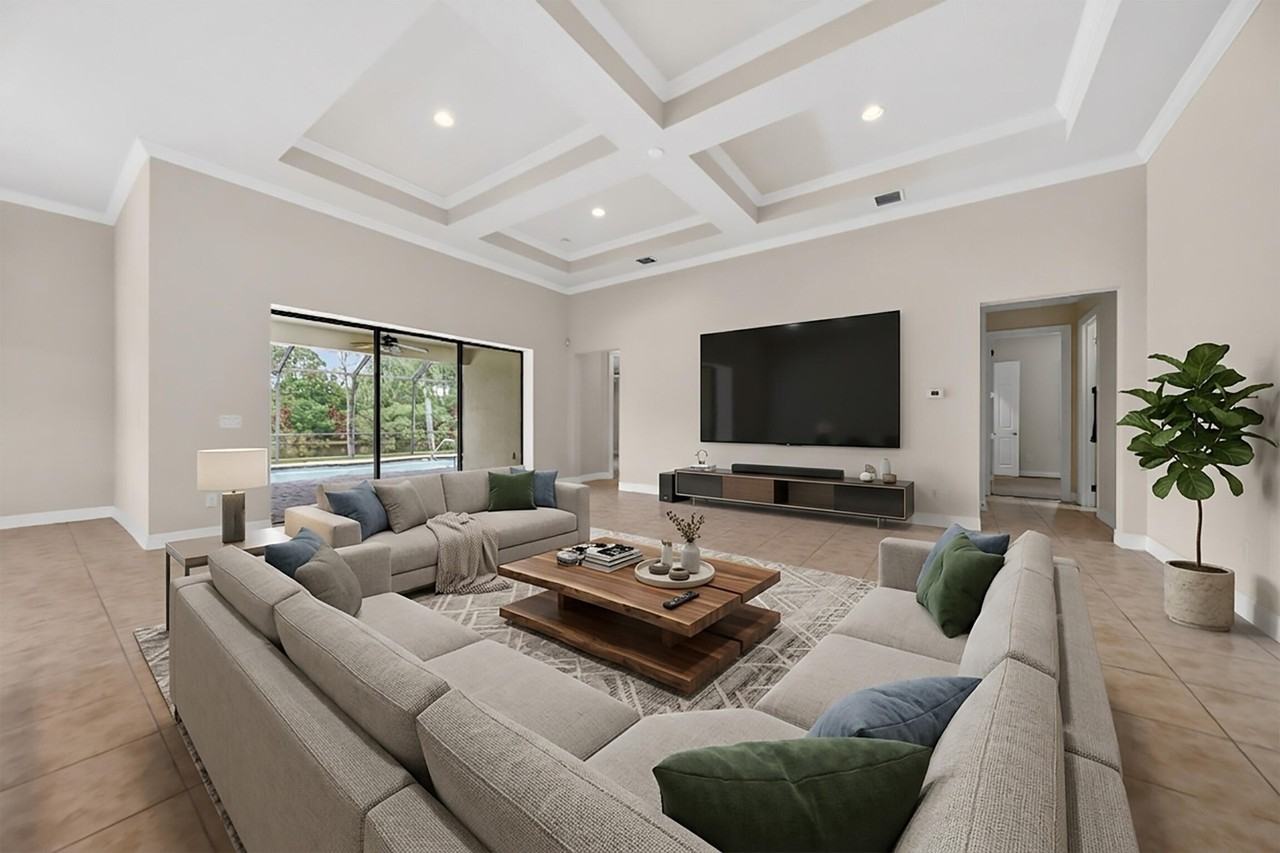 4601 Sw Scrub Pine Ter - Photo 2 of 35