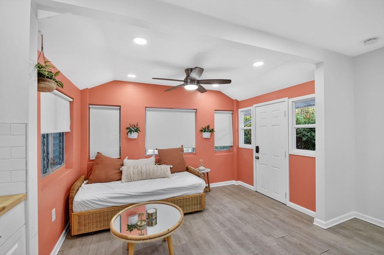 306 N J St - Photo 6 of 50