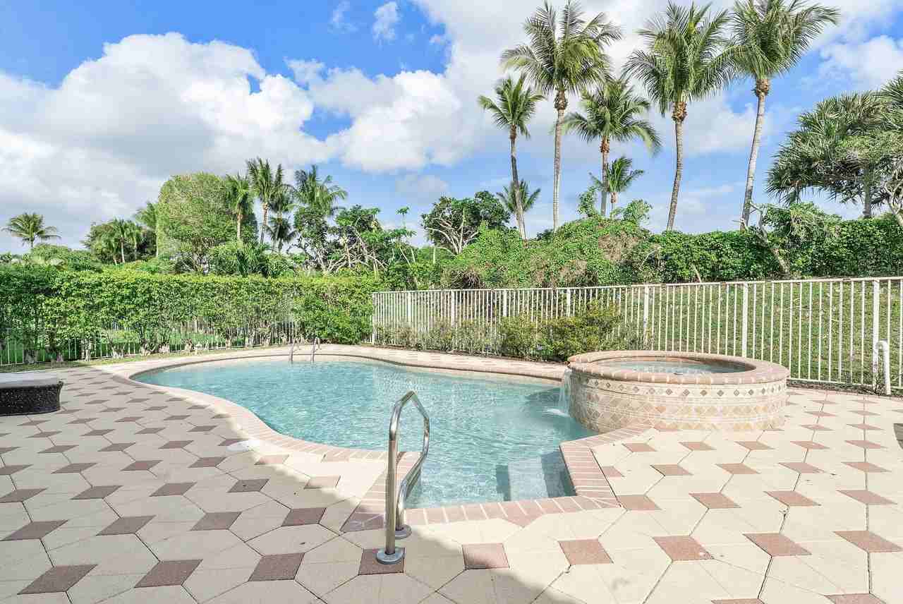 9173 Delemar Ct - Photo 4 of 50