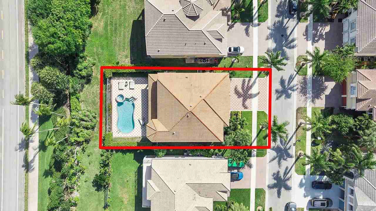 9173 Delemar Ct - Photo 5 of 50