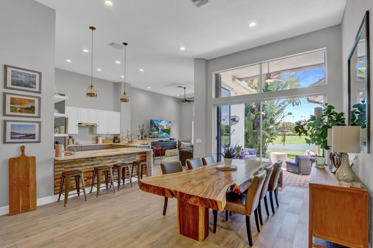 4193 Nw 53rd St - Photo 6 of 50