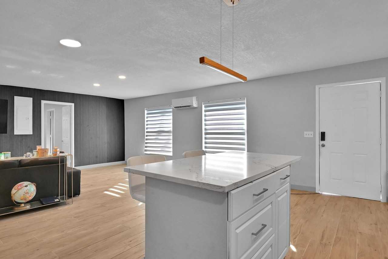 6385 86th Pl - Photo 6 of 22