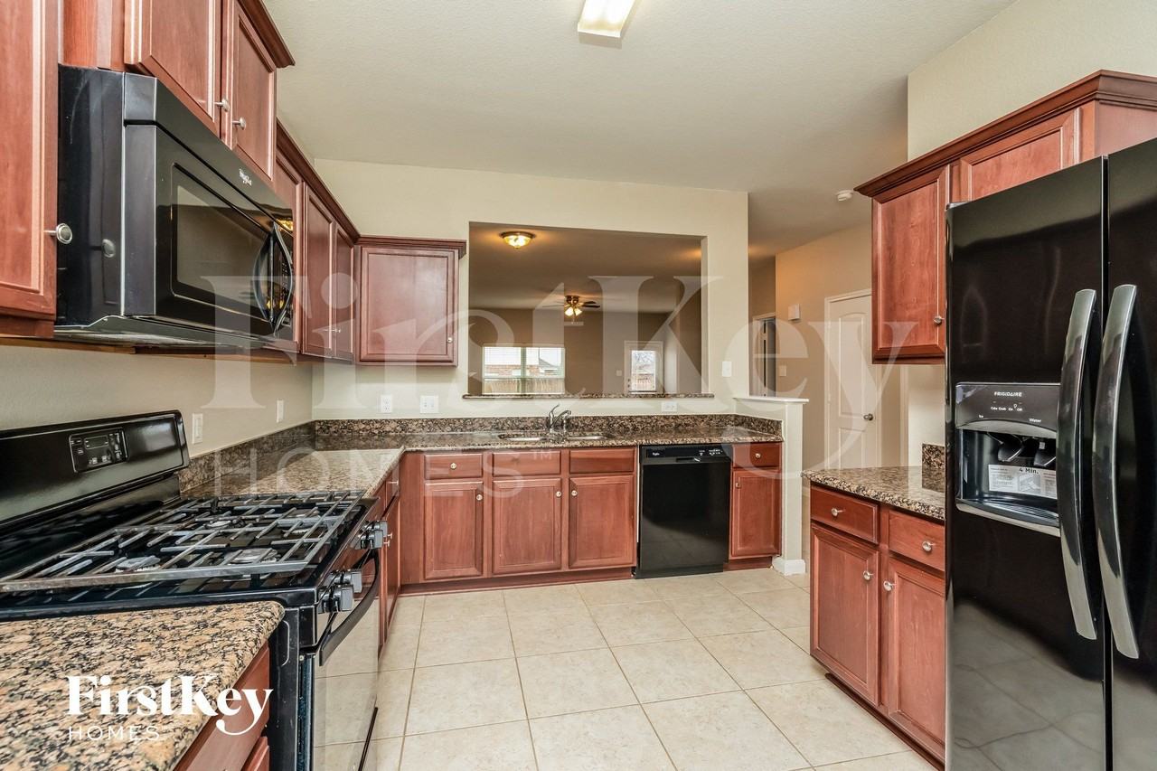 3014 Flowering Springs Dr - Photo 4 of 15